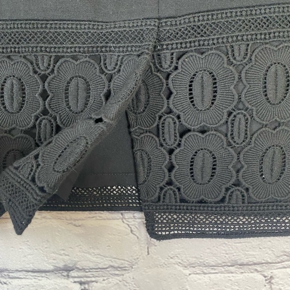 Talbots Skirt Black Floral size 12p - Picture 5 of 6